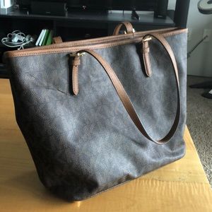 Authentic Michael Khors purse